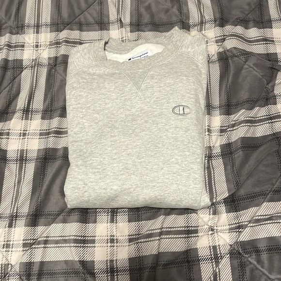 Grey Champion Crewneck - Picture 3 of 3